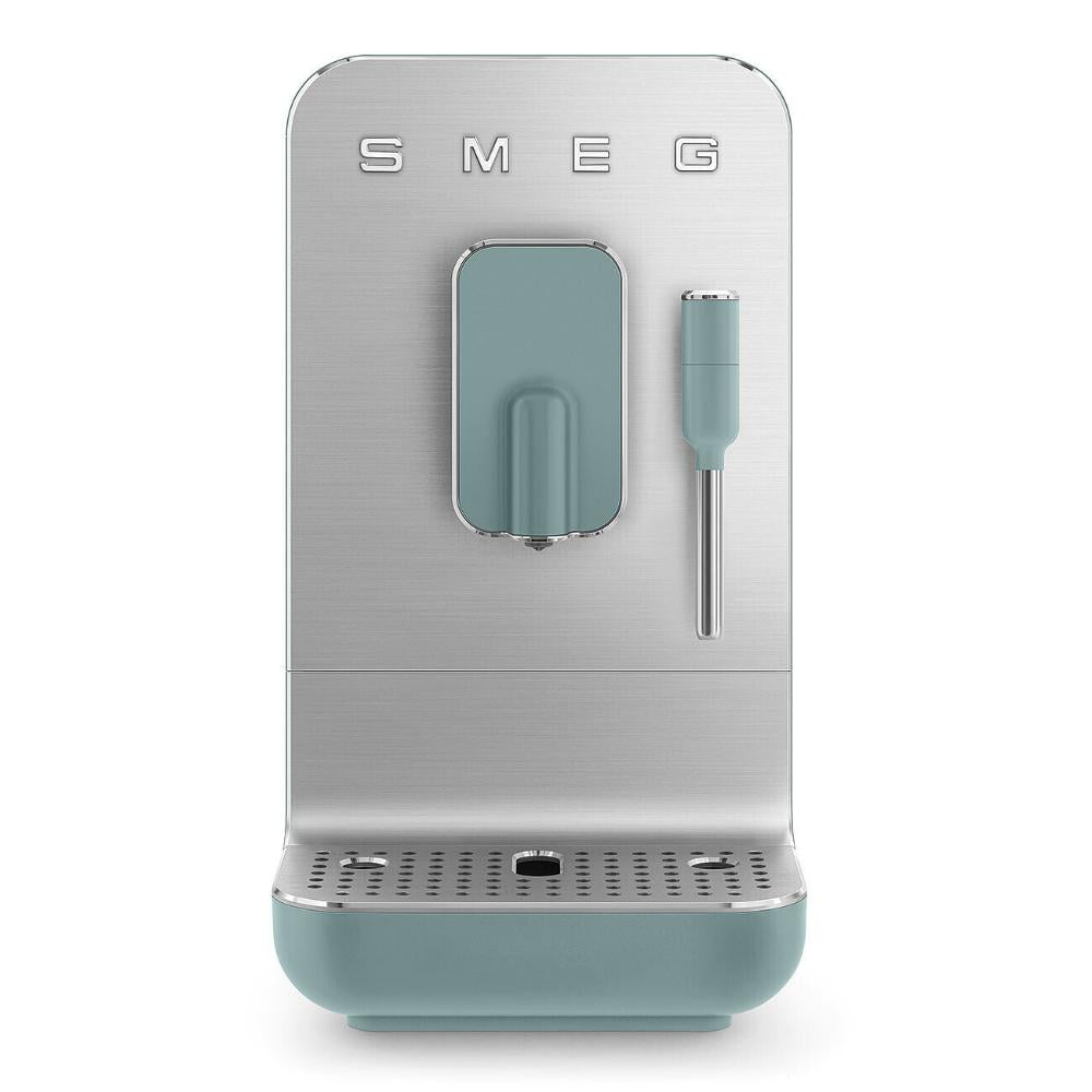 Smeg BCC12EGMEU kahviautomaatti maidonvaahdotusputkella emerald green