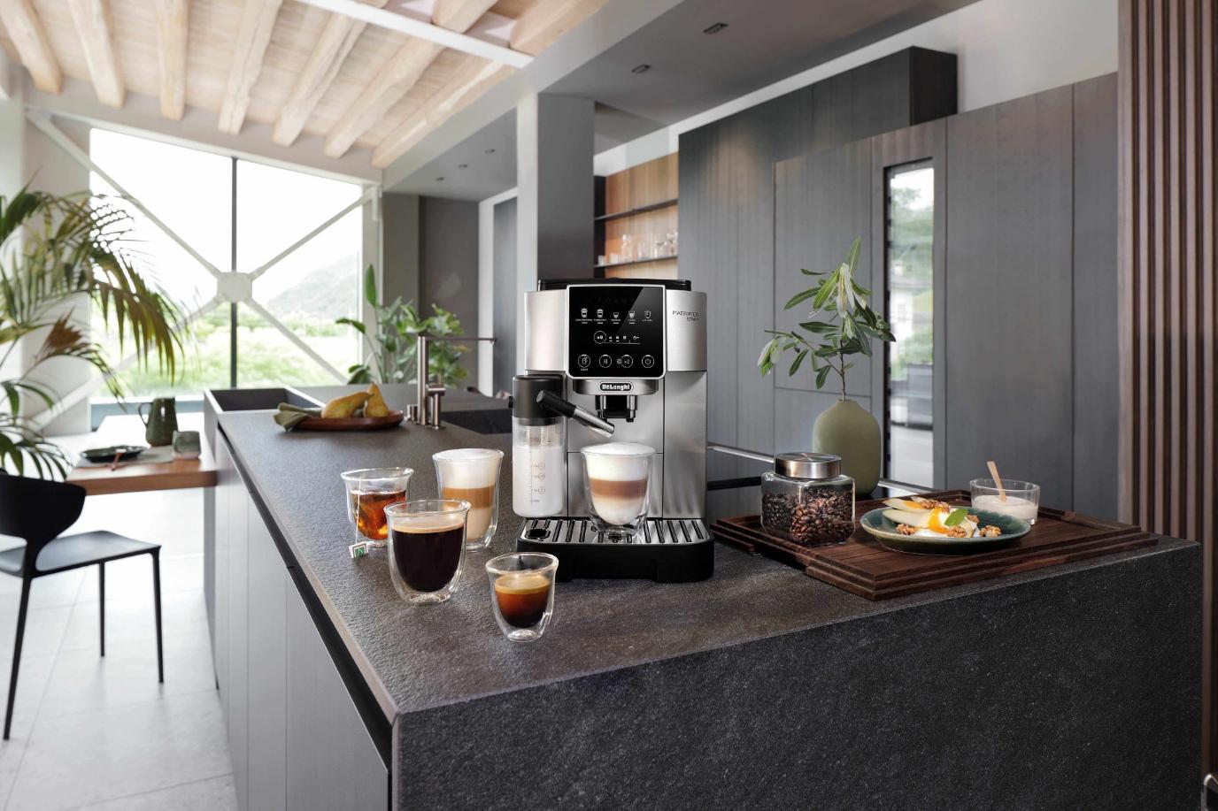 DeLonghi ECAM220.80.SB Magnifica Start Milk kahviautomaatti
