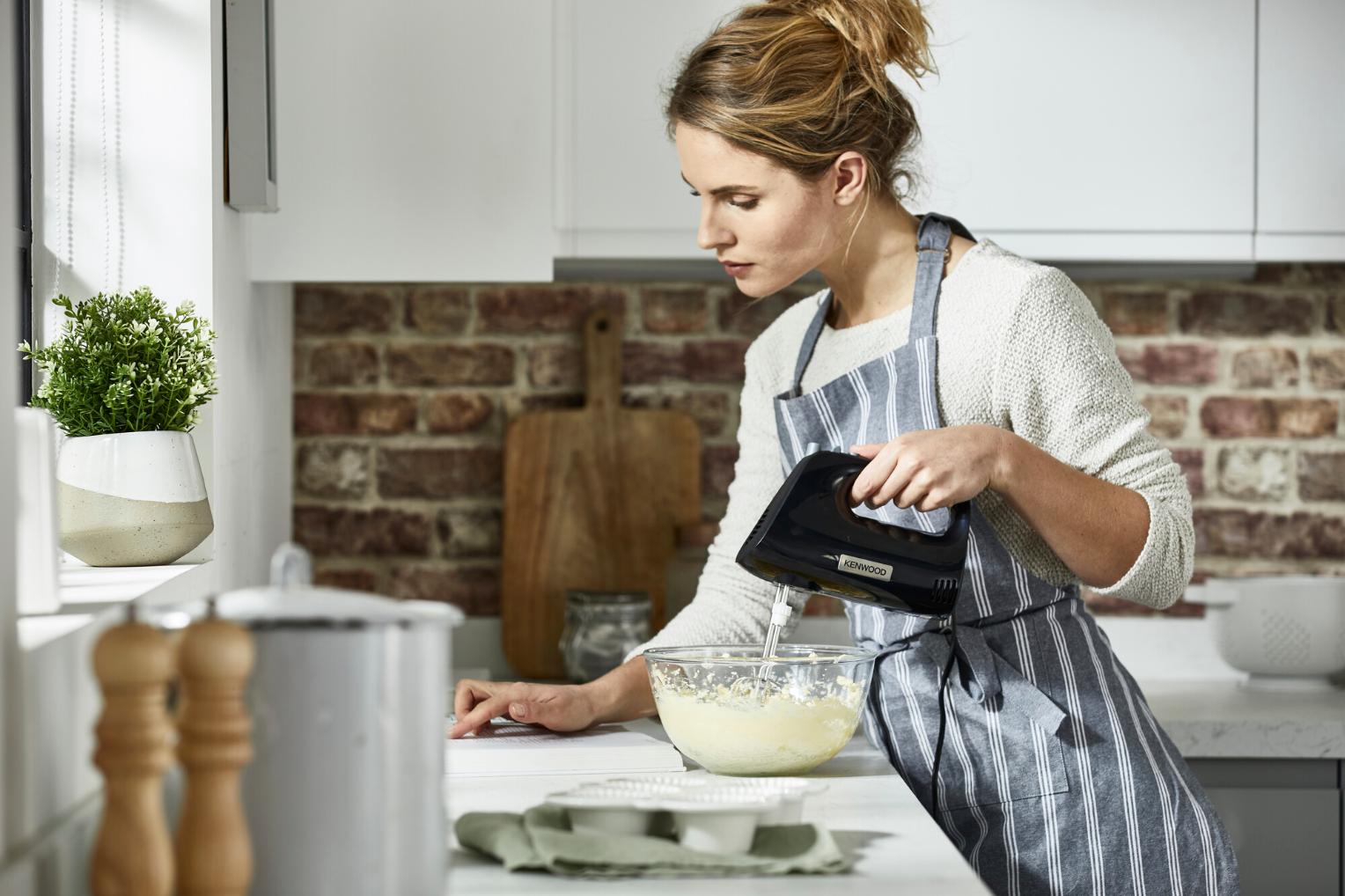 Kenwood HMP30.A0BK Lite sähkövatkain musta