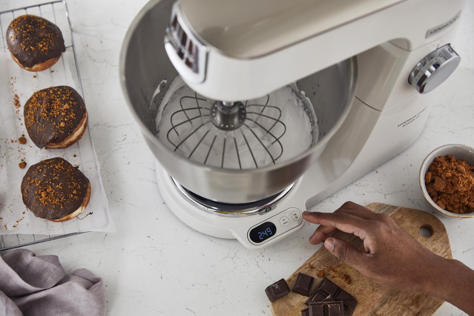 Kenwood KVL65.001.WH Titanium Chef Baker XL Lite yleiskone 1200 W